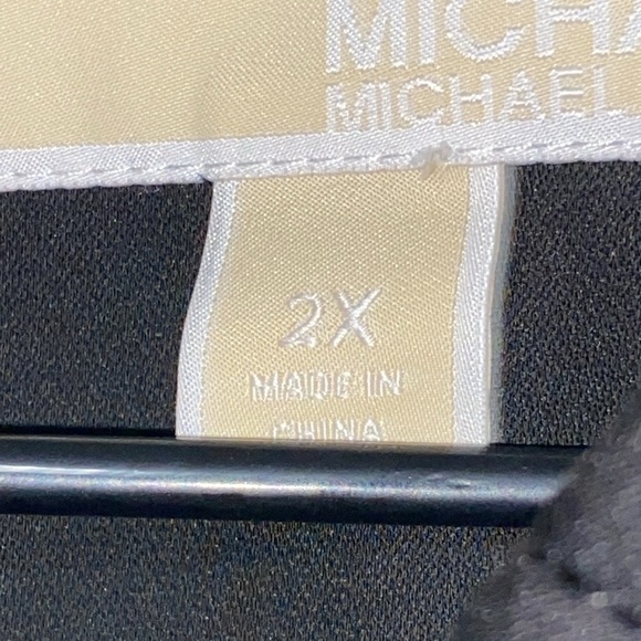 Michael Michael Kors Wo size 2X CLASSIC SLEEK BLACK COAT GOLD ZIP ACCENT POCKETS - Picture 3 of 13